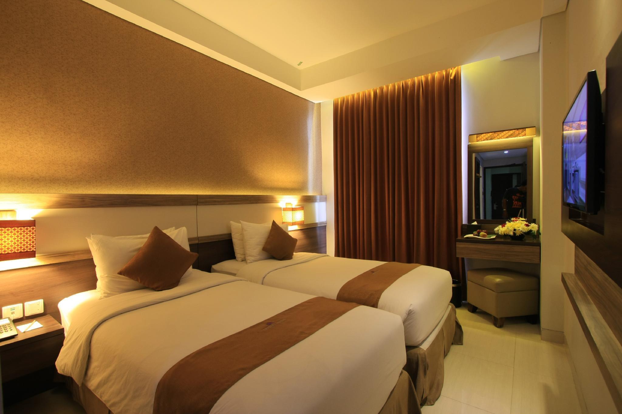 Crystal Lotus Hotel Yogyakarta Melati Exterior foto