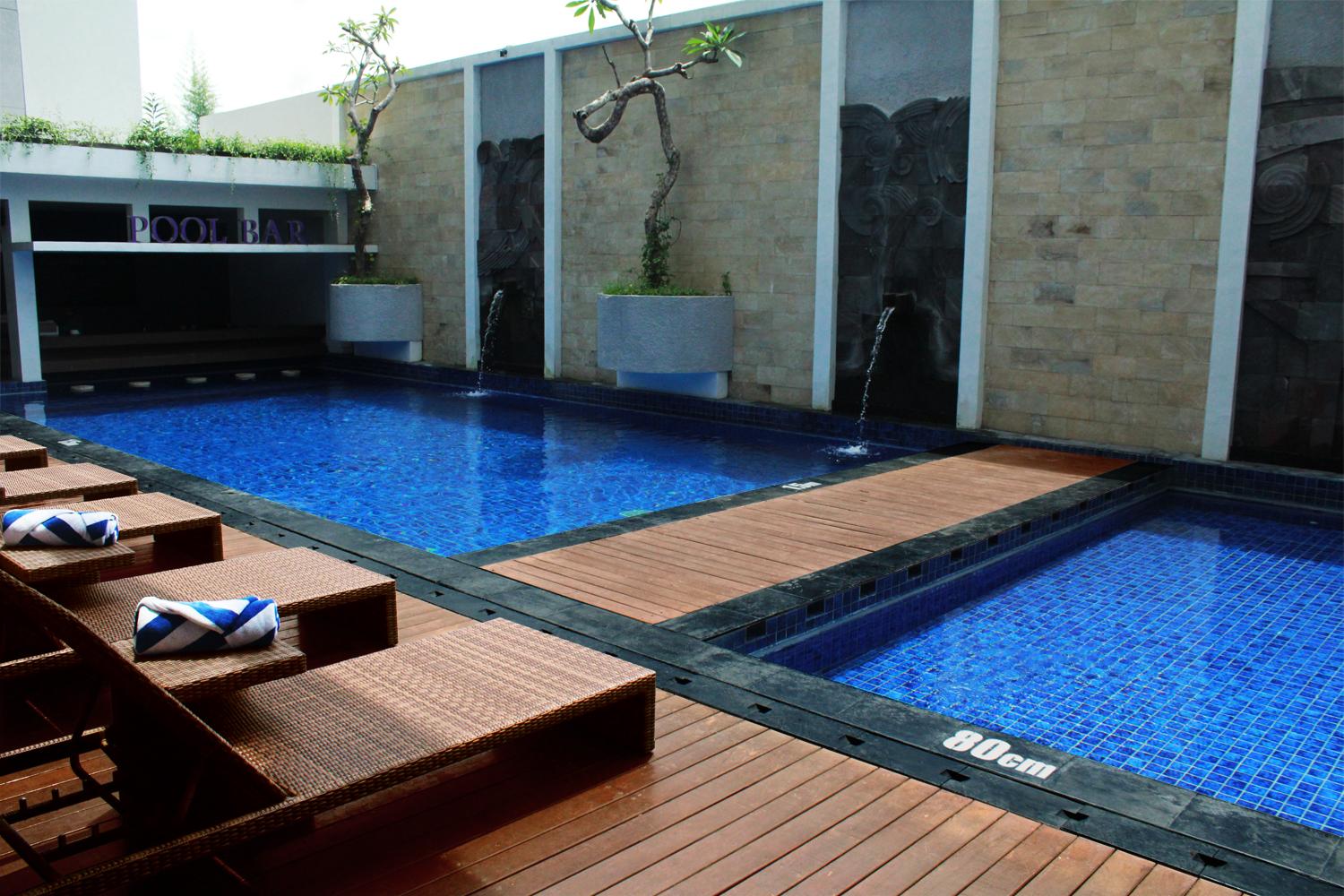 Crystal Lotus Hotel Yogyakarta Melati Exterior foto