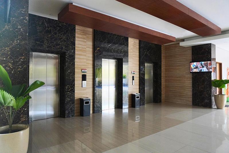Crystal Lotus Hotel Yogyakarta Melati Exterior foto