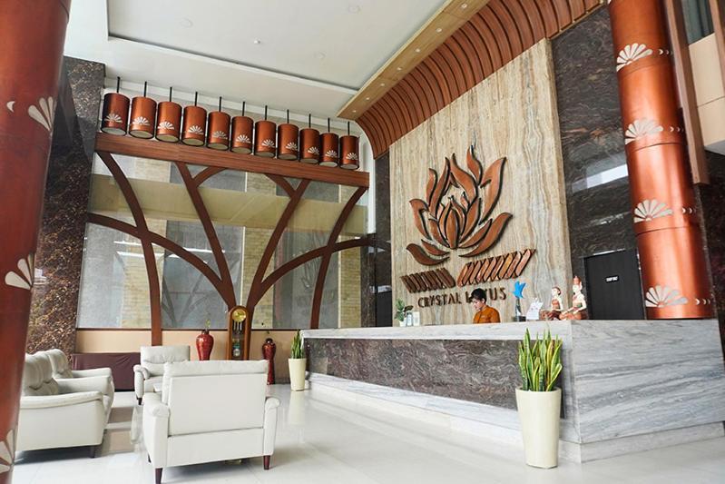 Crystal Lotus Hotel Yogyakarta Melati Exterior foto